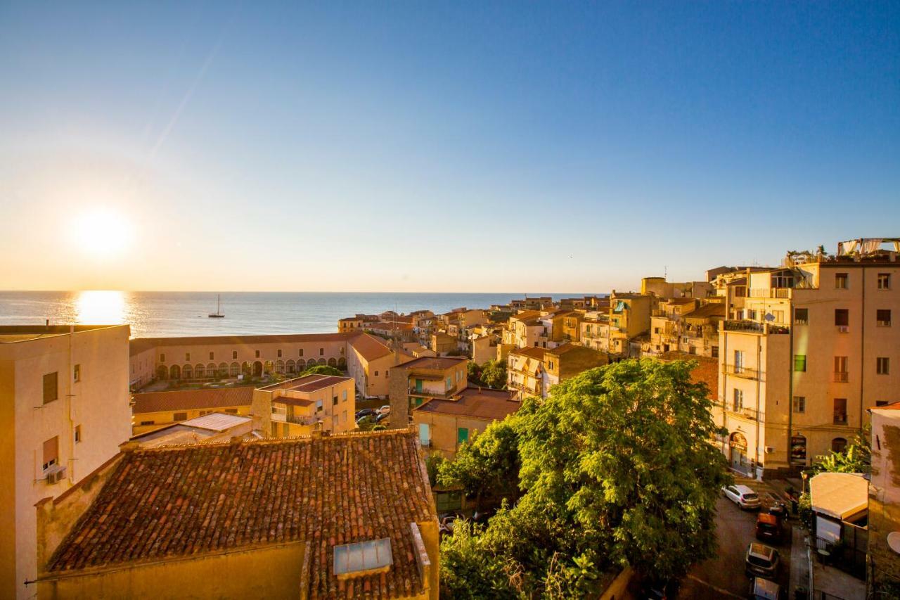 Cefalu Charme E Chic Suites Buitenkant foto